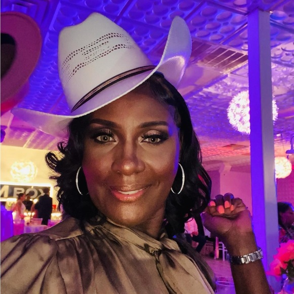 Meet your Posher, Fatkatt - Picture 3 of 8